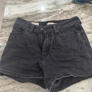 Levi’s Black Women's High-Waist Denim Shorts Size 27